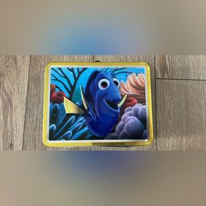 Crayola Disney Dory Finding Nemo Tin Box